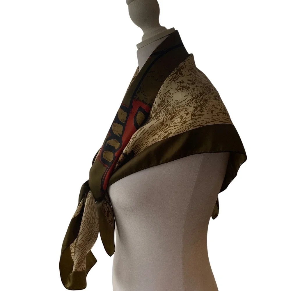 Picasso (Inspired) square silk